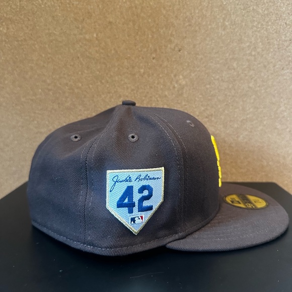 New Era San Diego Padres Jackie Robinson #42 Side Patch Black UV 59FIFTY Hat - Picture 4 of 10